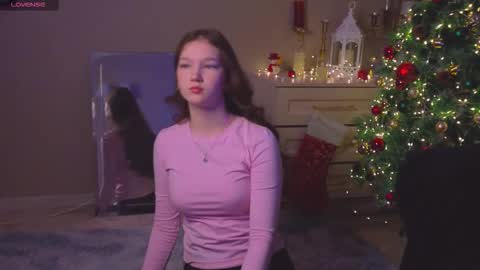 Snapshot of kierakiller chatting on December 14, 2025, 7:25 am Melvi online show from December 14, 2025, 7:25 am