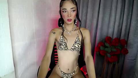 kieramoore online show from April 23, 2026, 7:41 am