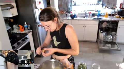 Kiersten online show from November 20, 2025, 5:45 pm