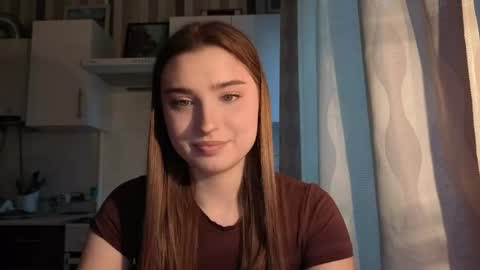 Ola my name is Lissa  Lets hit 10 Thumbs Up together   online show from April 25, 2026, 3:42 pm