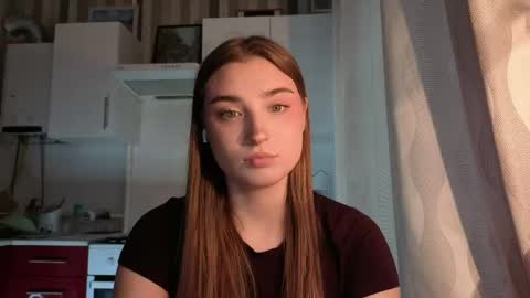 Ola my name is Lissa  Lets hit 10 Thumbs Up together   online show from May 7, 2026, 2:11 pm