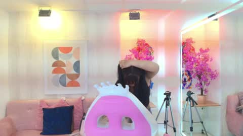 Snapshot of kiitty__meow chatting on July 18, 2026, 12:20 pm Kitty online show from July 18, 2026, 12:20 pm