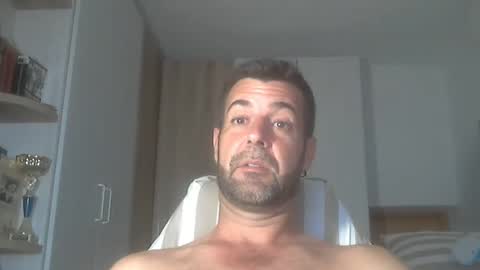 HotMachine online show from September 19, 2025, 1:40 am