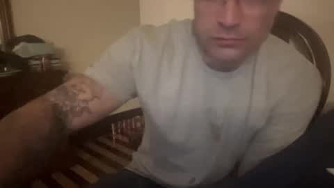 Snapshot of kikelst13 chatting on December 3, 2025, 8:23 am kikelst13 online show from December 3, 2025, 8:23 am