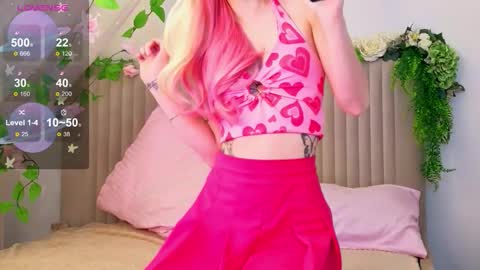 kiki_blue_eyes online show from October 9, 2025, 5:38 am