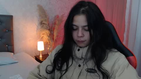 kIKI online show from March 3, 2026, 4:40 am