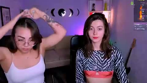 Snapshot of kiki_swan chatting on June 14, 2026, 2:24 am kiki_swan online show from June 14, 2026, 2:24 am