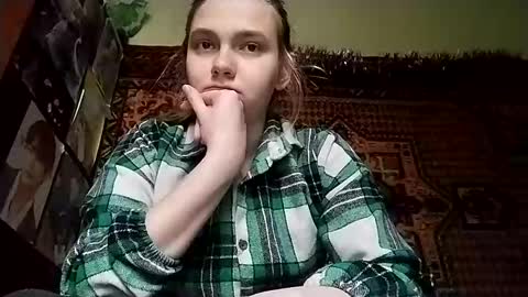 Snapshot of kikibang_ chatting on December 22, 2025, 8:11 am kikibang_ online show from December 22, 2025, 8:11 am