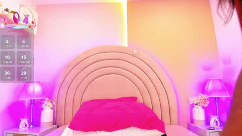 KI KI online show from April 16, 2026, 9:39 pm