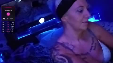 Snapshot of kikilovespartylights chatting on February 7, 2025, 11:01 am kikilovespartylights online show from February 7, 2025, 11:01 am