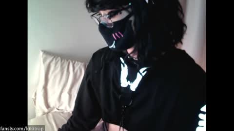 Snapshot of kikitrap chatting on December 9, 2024, 2:02 am Kiki Trap online show from December 9, 2024, 2:02 am