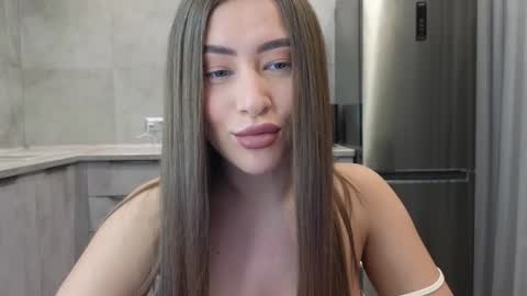 EvaAnna online show from February 6, 2025, 8:56 pm