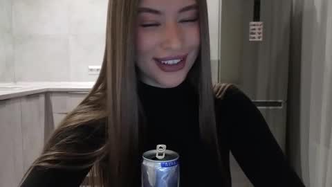 EvaAnna online show from December 20, 2025, 8:38 pm