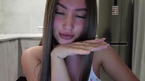 EvaAnna online show from February 10, 2026, 8:46 pm