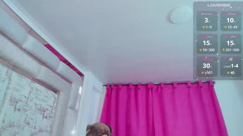 Nicole. online show from February 14, 2025, 9:34 am