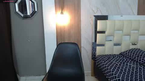 KIM online show from April 14, 2026, 1:28 pm