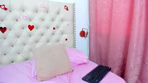 Snapshot of kim_eli chatting on February 20, 2025, 9:09 pm kim_eli online show from February 20, 2025, 9:09 pm