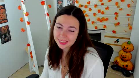 Snapshot of kim_go chatting on November 12, 2025, 7:42 am Kim online show from November 12, 2025, 7:42 am