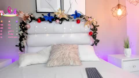 Snapshot of kim_miller4 chatting on December 14, 2025, 5:29 pm KIM online show from December 14, 2025, 5:29 pm