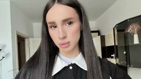 Kim Oberlin online show from February 8, 2026, 7:50 pm