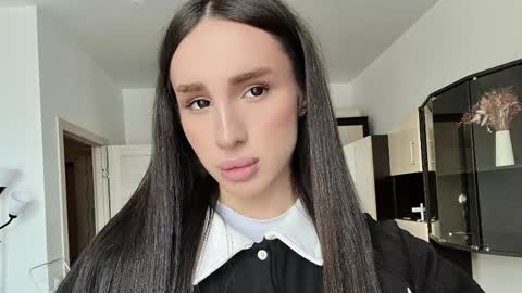 Kim Oberlin online show from March 27, 2026, 11:54 am