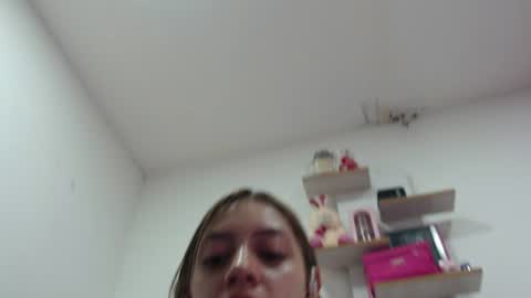 YENCYYY online show from July 8, 2026, 12:04 am