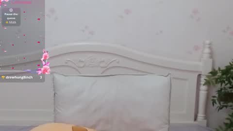 Snapshot of kimberleymandy chatting on December 4, 2025, 6:44 am Bernice online show from December 4, 2025, 6:44 am