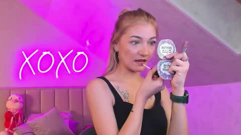 Snapshot of kimberlly_smith chatting on November 19, 2025, 1:05 am kimberlly_smith online show from November 19, 2025, 1:05 am