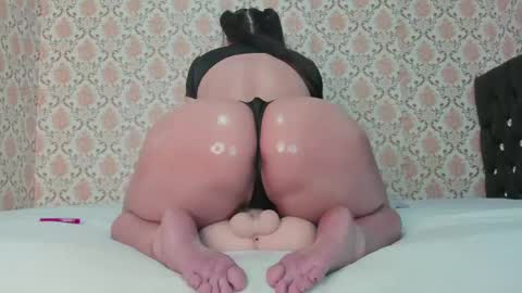 Snapshot of kimberly_perez__ chatting on May 21, 2026, 11:01 pm Kimberly online show from May 21, 2026, 11:01 pm