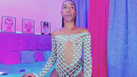 Your Queen KIM online show from February 14, 2025, 2:50 am