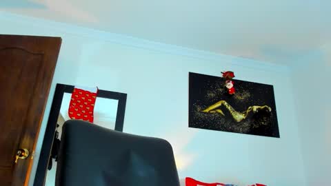 Snapshot of kimberlybanks2 chatting on December 20, 2025, 1:07 pm Kimberly Banks online show from December 20, 2025, 1:07 pm