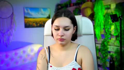 kimclarks online show from February 10, 2026, 2:21 pm