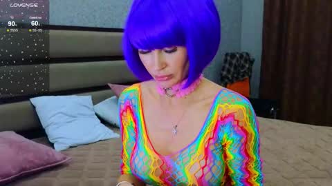 KIm online show from October 20, 2025, 11:32 am