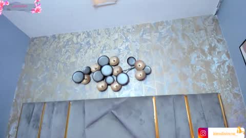  KIM  online show from November 20, 2025, 2:45 am