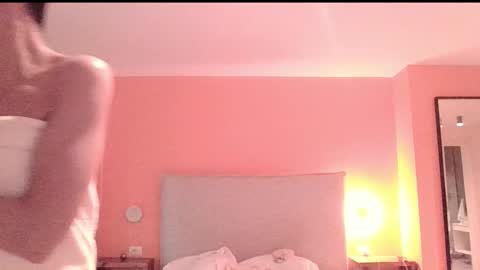 Kim  online show from January 14, 2026, 10:10 am