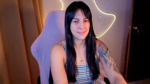 Kim 3 online show from December 22, 2025, 3:58 am