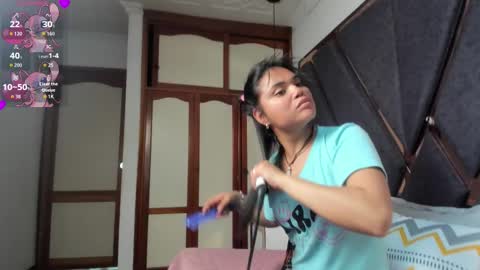 Snapshot of kimianal chatting on November 13, 2025, 2:27 pm Kimy online show from November 13, 2025, 2:27 pm