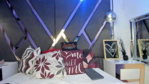 Kimy online show from April 27, 2026, 1:31 pm