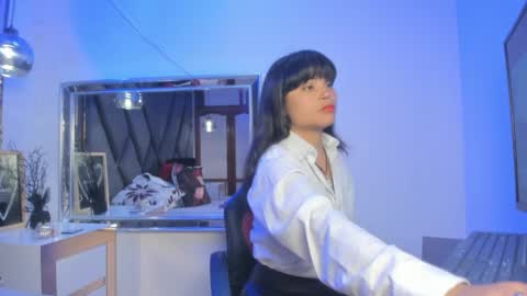 Kimy online show from April 28, 2026, 2:22 pm