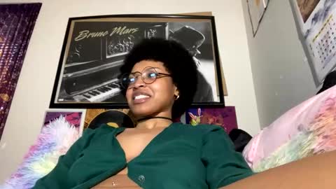 Kimi online show from February 16, 2025, 1:49 pm