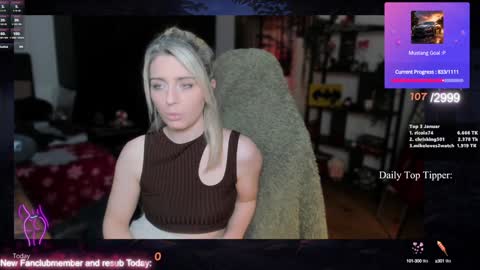 Wolfs Girl online show from January 11, 2025, 11:46 pm