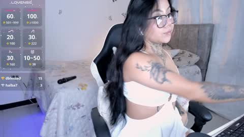kim  online show from December 13, 2024, 9:46 am