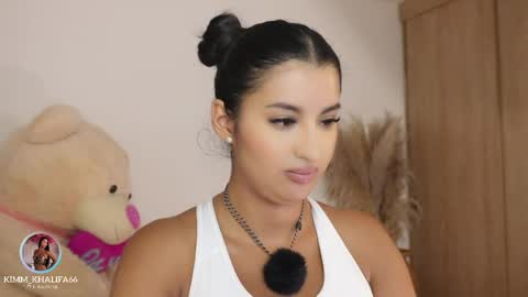 Kim  online show from April 10, 2026, 1:44 am