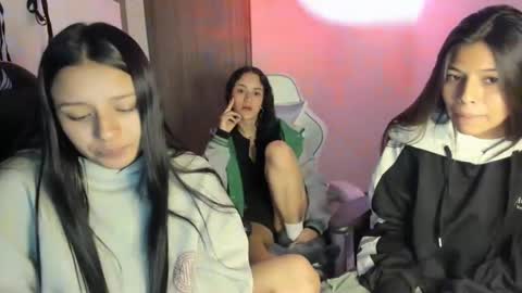 kimmi online show from November 11, 2025, 11:16 pm