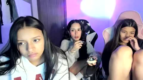 kimmi online show from November 20, 2025, 11:15 pm