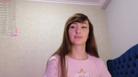 Snapshot of kimmie_ chatting on November 17, 2025, 6:35 pm Kimmie online show from November 17, 2025, 6:35 pm