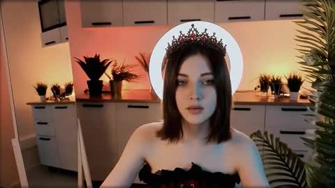 Snapshot of kimmie_shine chatting on September 19, 2025, 8:38 am Your Kimmie follow me online show from September 19, 2025, 8:38 am