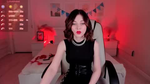 Snapshot of kimmie_shine chatting on September 23, 2025, 8:17 am Your Kimmie follow me online show from September 23, 2025, 8:17 am