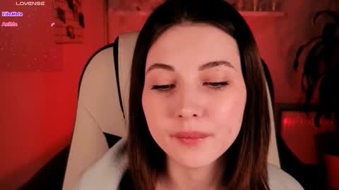 Snapshot of kimmie_shine chatting on October 22, 2025, 11:32 am Your Kimmie follow me online show from October 22, 2025, 11:32 am