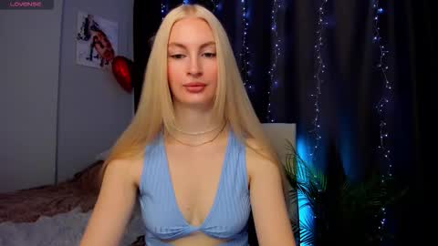 kimmy1_powell online show from October 23, 2025, 4:12 am